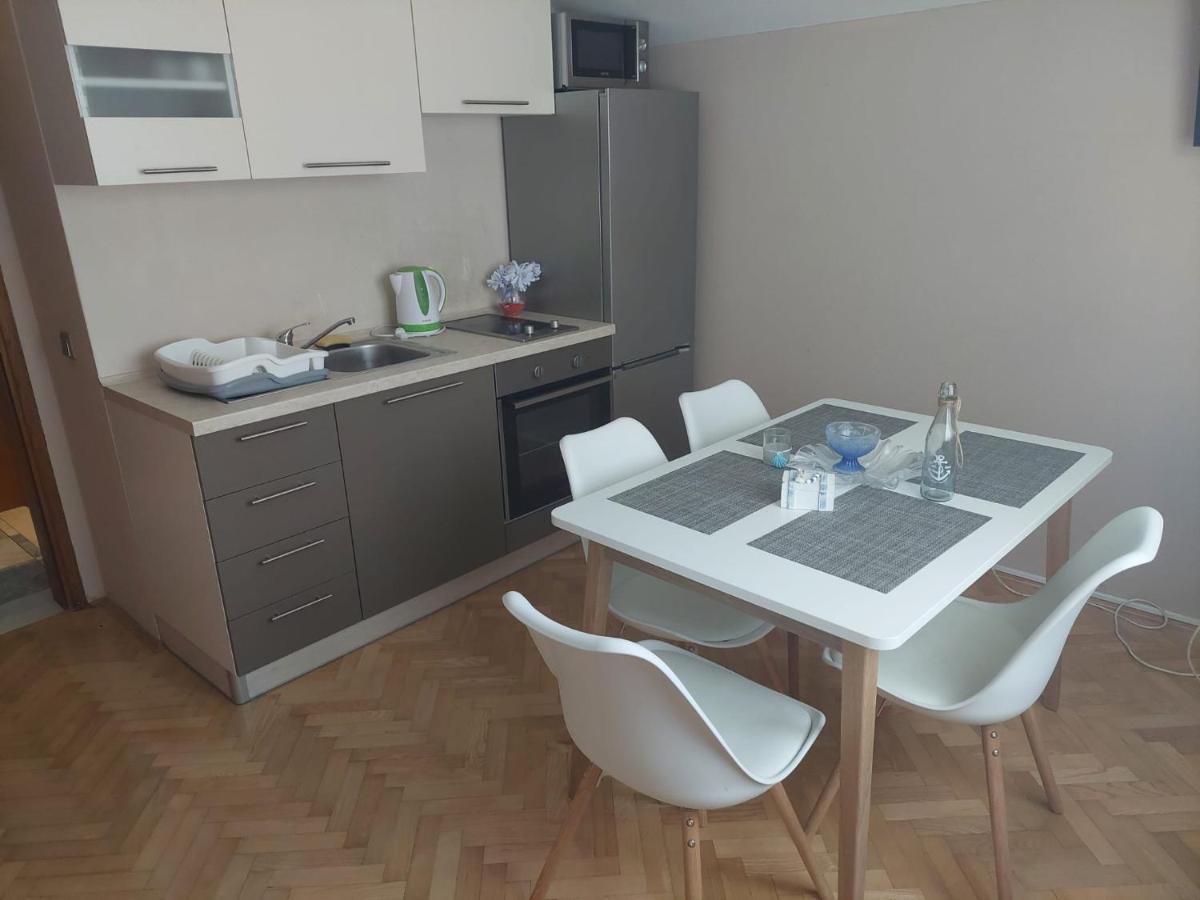 Apartments "Jope I Toni" Biograd Na Moru Exterior photo